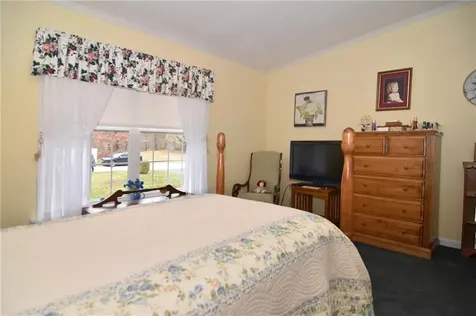 347 Leisure Drive South Kingstown RI 02879