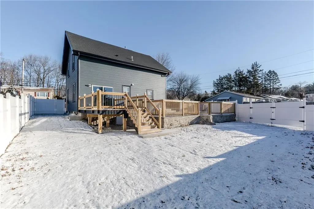 604 Smithfield Road North Providence RI 02904