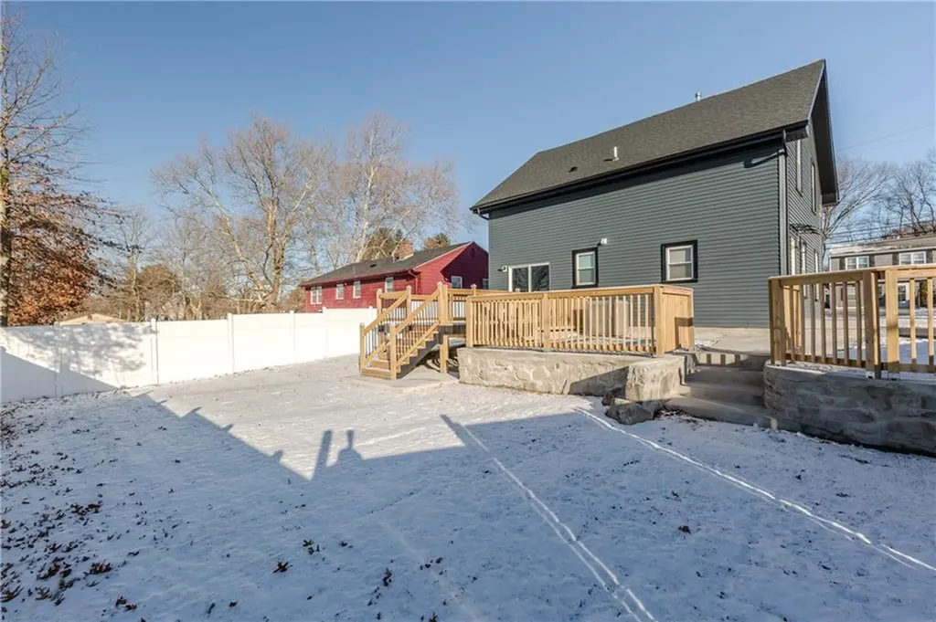 604 Smithfield Road North Providence RI 02904