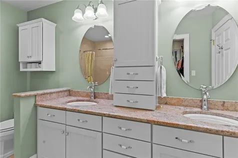 88 Homestead Avenue North Smithfield RI 02896