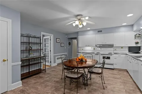 88 Homestead Avenue North Smithfield RI 02896