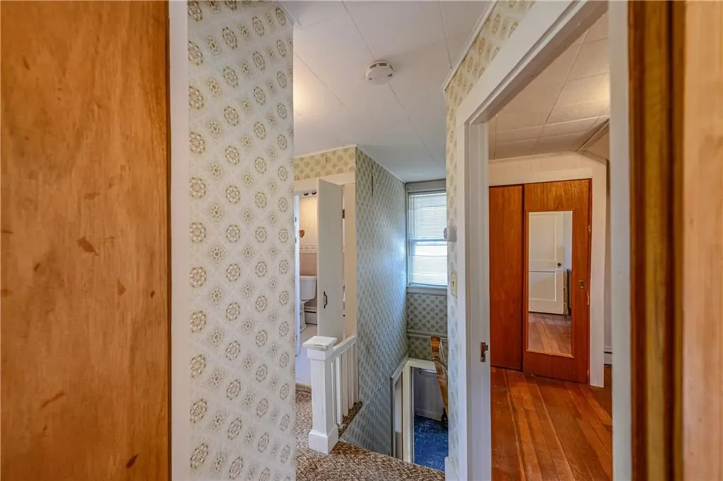 318 Mitchell's Lane Middletown RI 02871