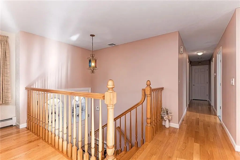 102 Moccasin Trail Cranston RI 02921