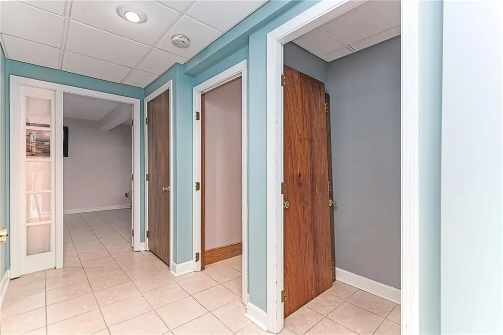 102 Moccasin Trail Cranston RI 02921