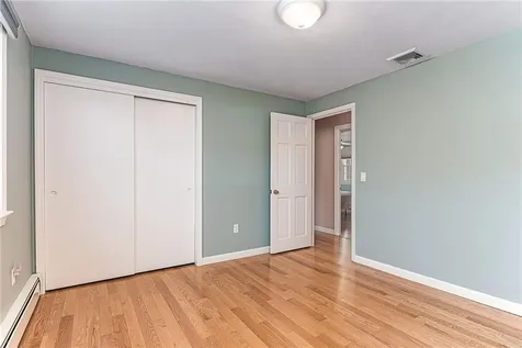 102 Moccasin Trail Cranston RI 02921