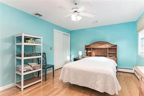 102 Moccasin Trail Cranston RI 02921