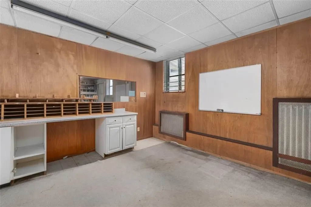585 Warren Avenue East Providence RI 02914