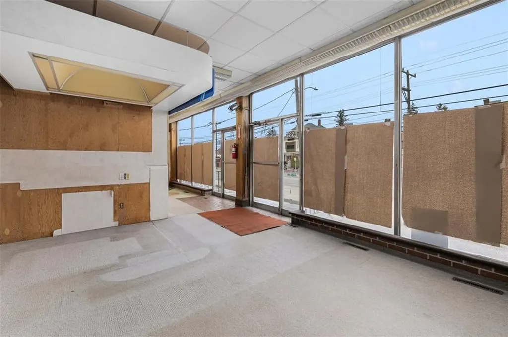 585 Warren Avenue East Providence RI 02914