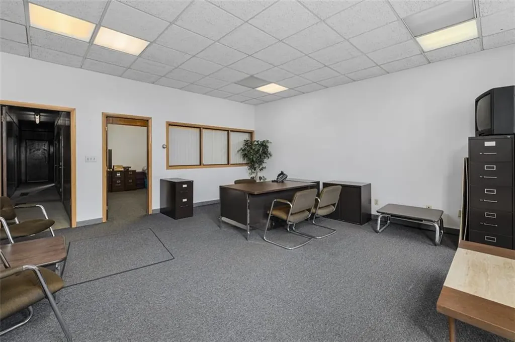 585 Warren Avenue East Providence RI 02914