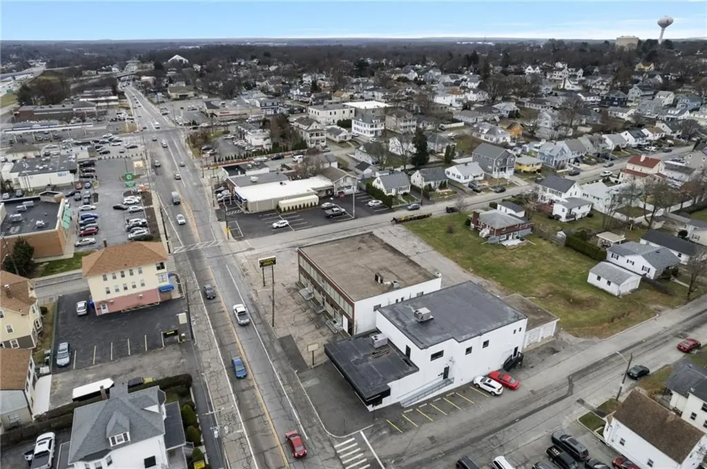 585 Warren Avenue East Providence RI 02914