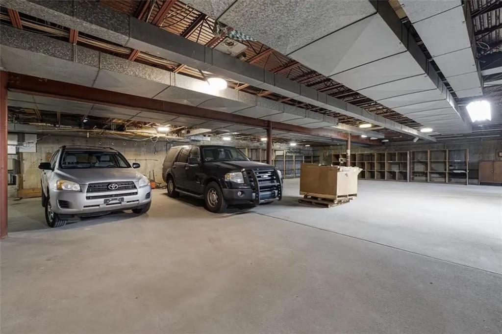 585 Warren Avenue East Providence RI 02914