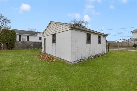 585 Warren Avenue East Providence RI 02914