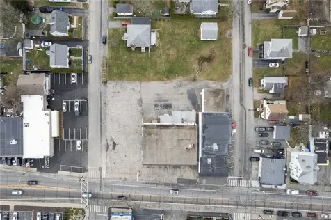 585 Warren Avenue East Providence RI 02914