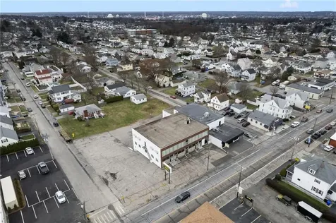 585 Warren Avenue East Providence RI 02914