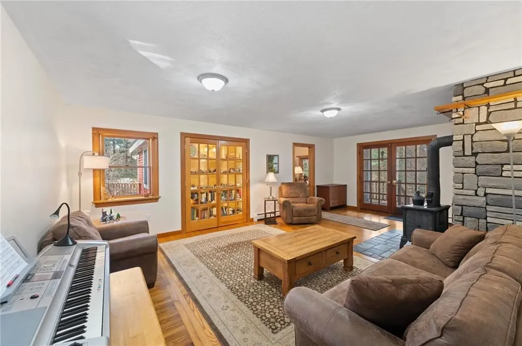 511 Tripps Corner Road Exeter RI 02822