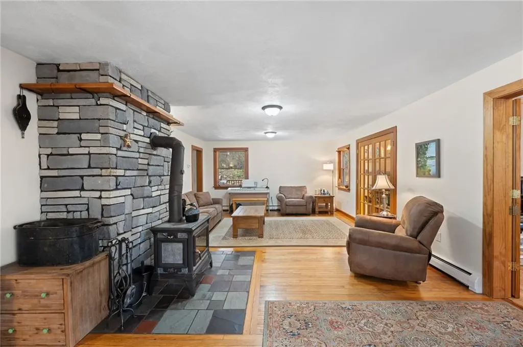 511 Tripps Corner Road Exeter RI 02822