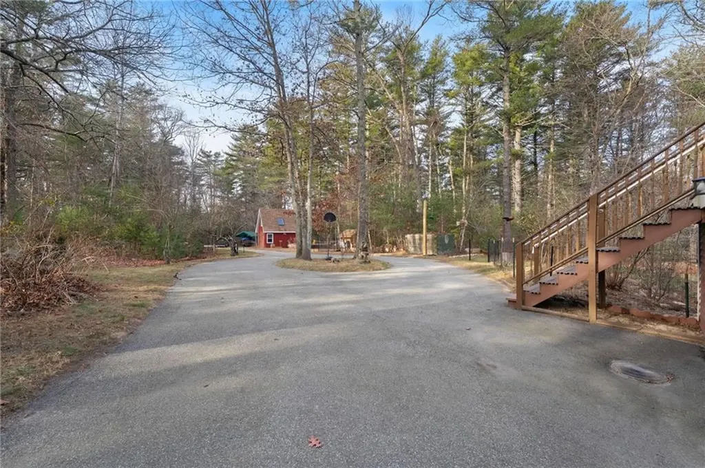 511 Tripps Corner Road Exeter RI 02822