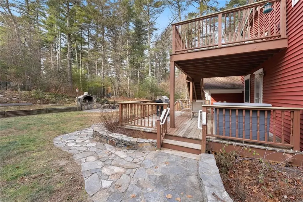 511 Tripps Corner Road Exeter RI 02822