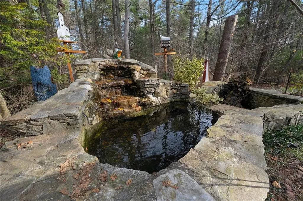 511 Tripps Corner Road Exeter RI 02822