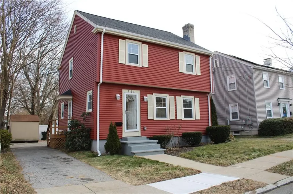 171 Canton Street Providence RI 02908