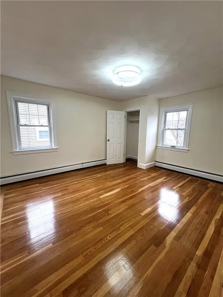 171 Canton Street Providence RI 02908