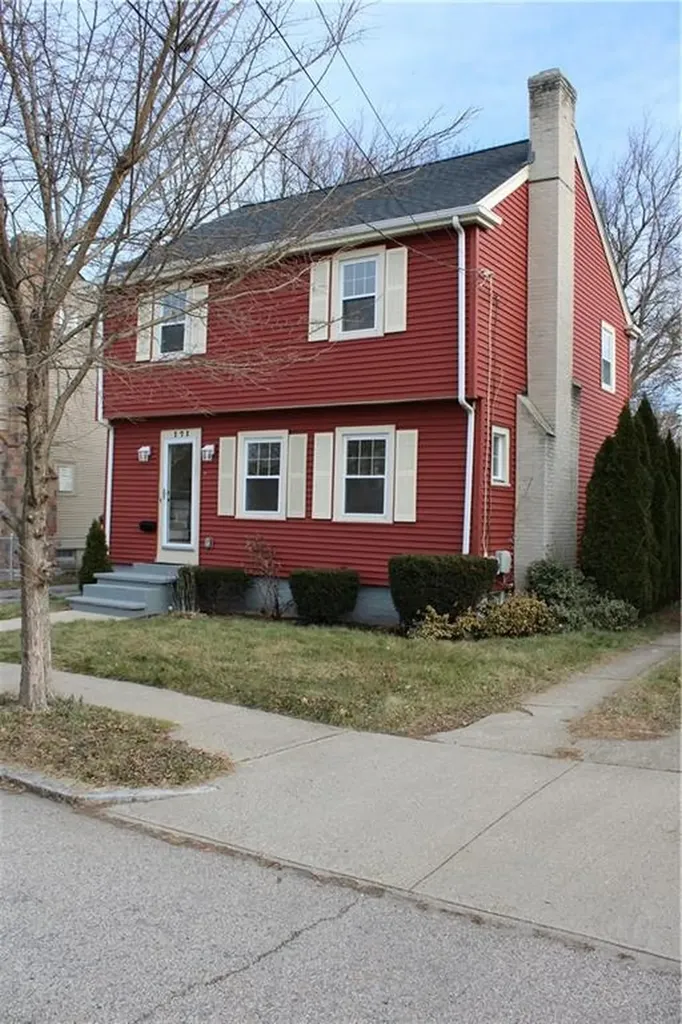 171 Canton Street Providence RI 02908