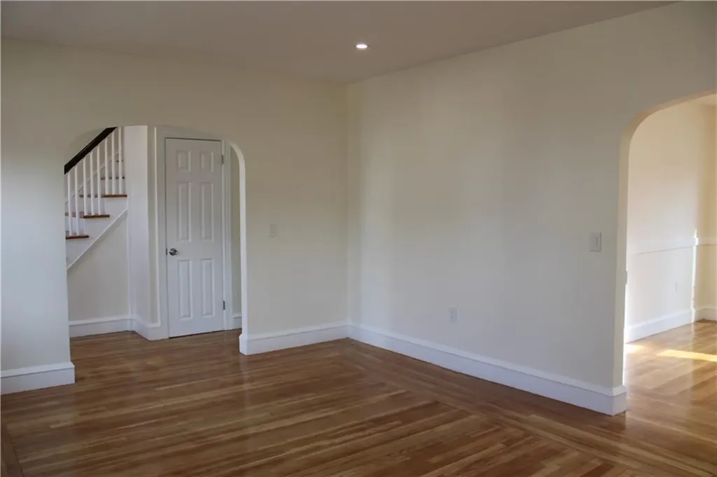 171 Canton Street Providence RI 02908