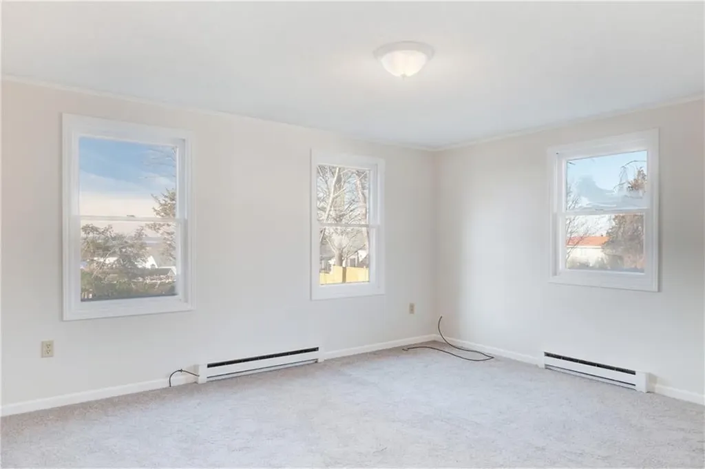 35 Corys Court Portsmouth RI 02871
