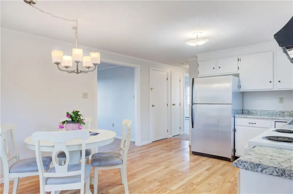 35 Corys Court Portsmouth RI 02871