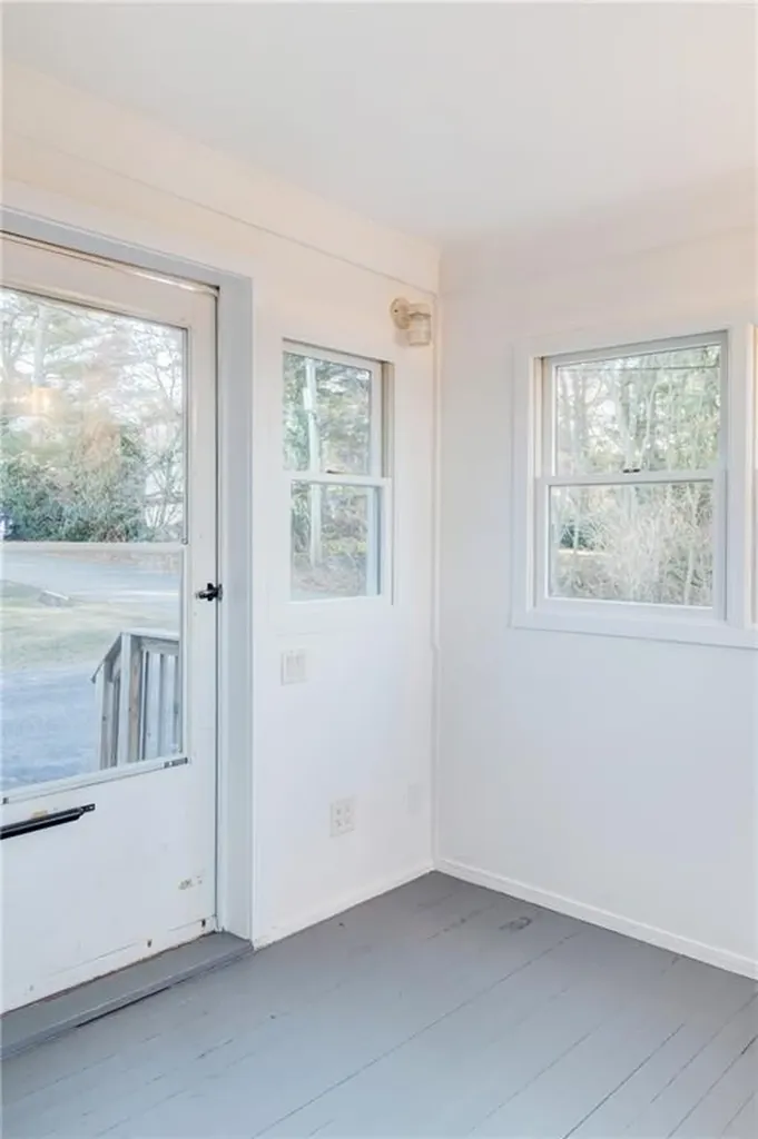 35 Corys Court Portsmouth RI 02871