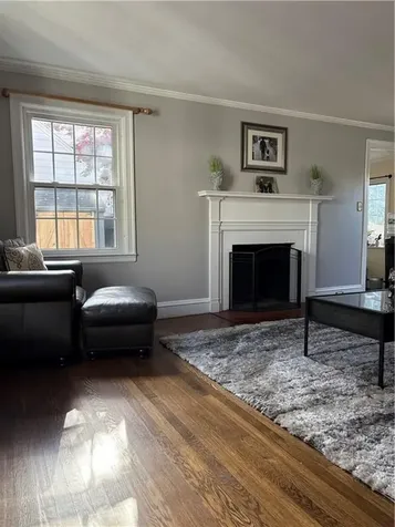 42 Pelham Parkway North Providence RI 02911