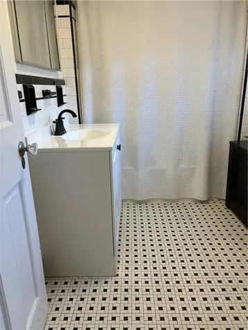 42 Pelham Parkway North Providence RI 02911