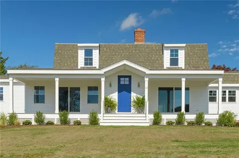 32 Arrowhead Drive Tiverton RI 02878