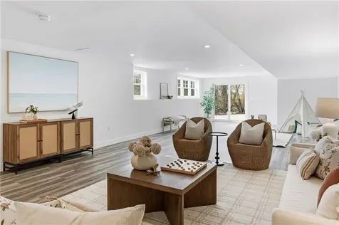 32 Arrowhead Drive Tiverton RI 02878