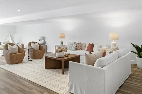 32 Arrowhead Drive Tiverton RI 02878