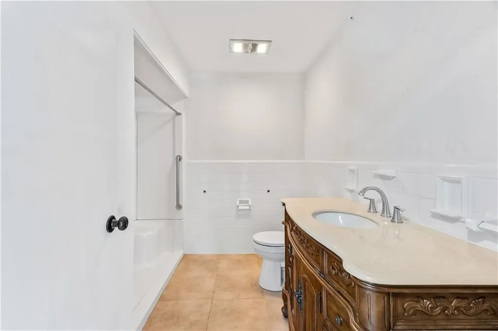 23 Columbus Avenue Johnston RI 02919