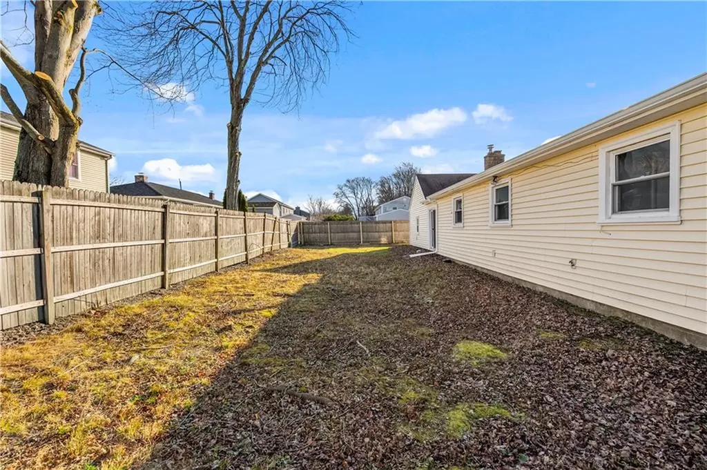 23 Columbus Avenue Johnston RI 02919