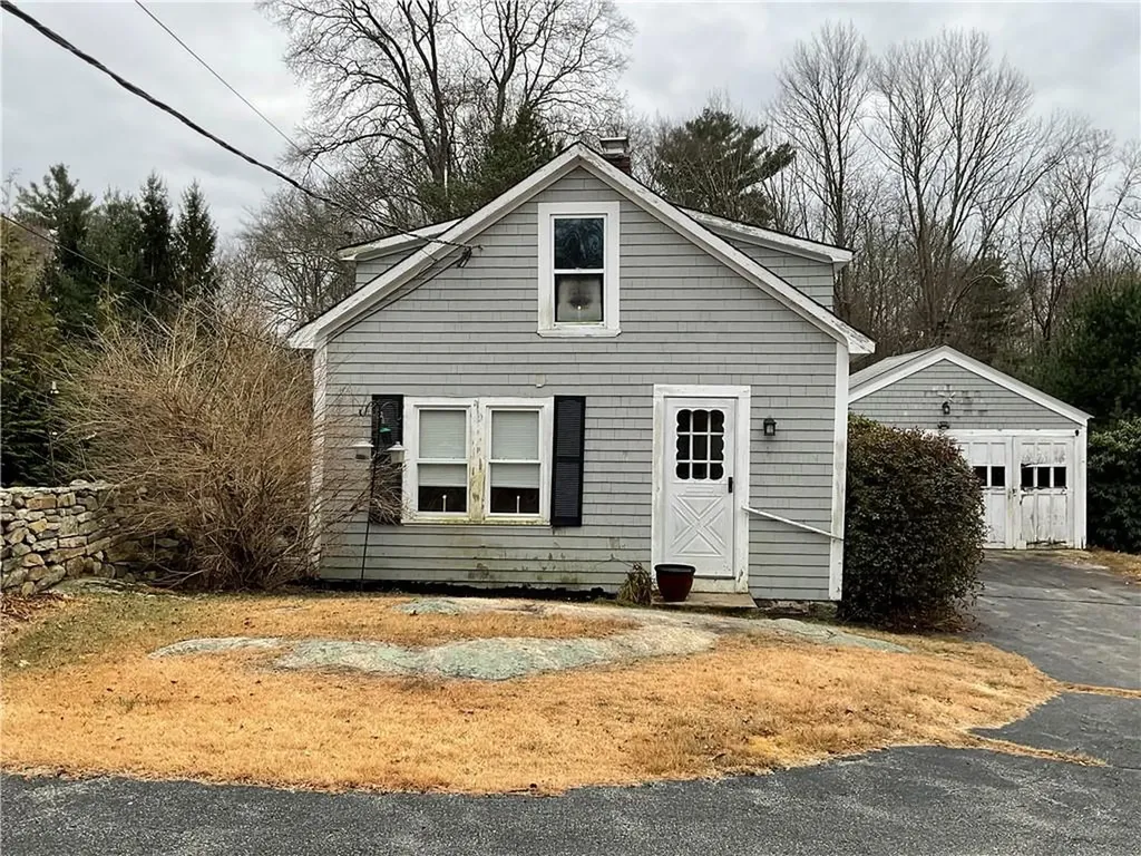 922 924 Plainfield Pike Scituate RI 02857