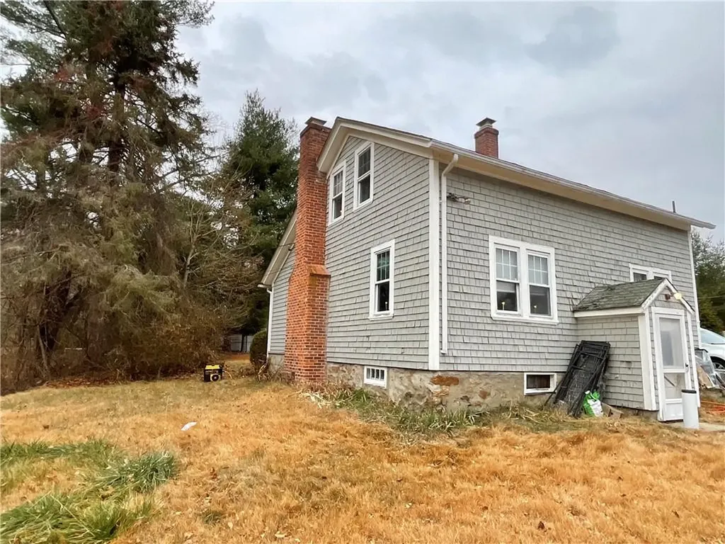 922 924 Plainfield Pike Scituate RI 02857