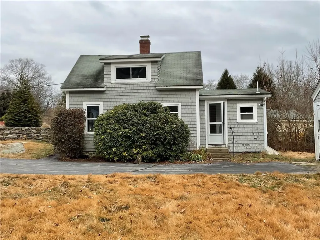 922 924 Plainfield Pike Scituate RI 02857