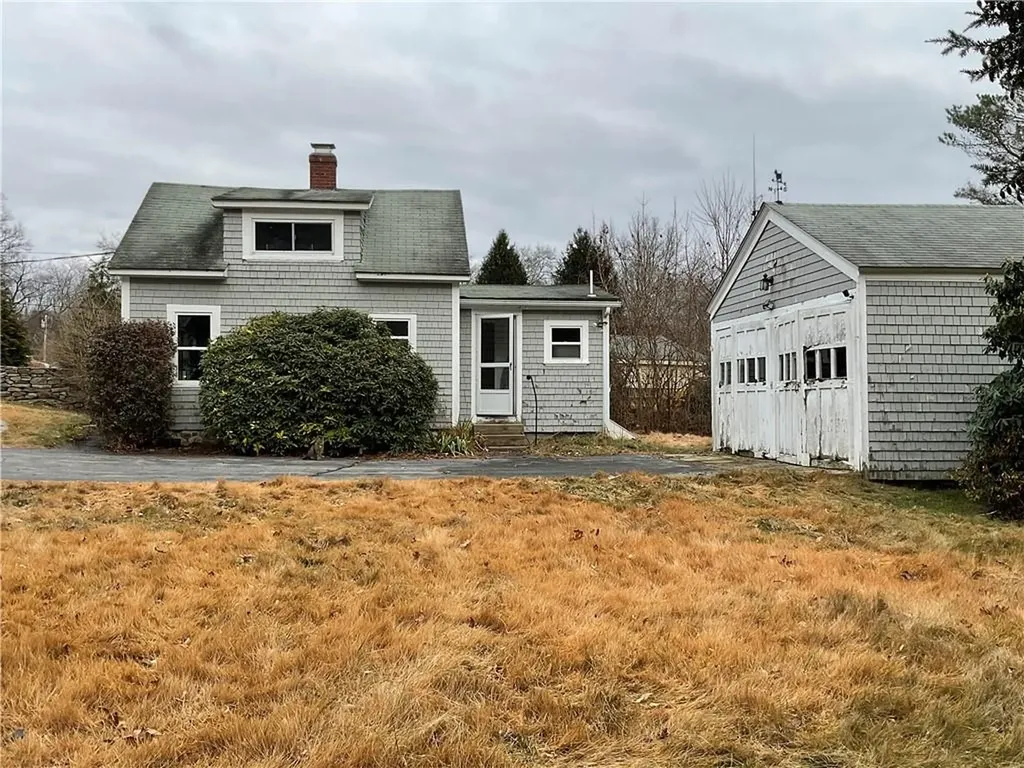 922 924 Plainfield Pike Scituate RI 02857