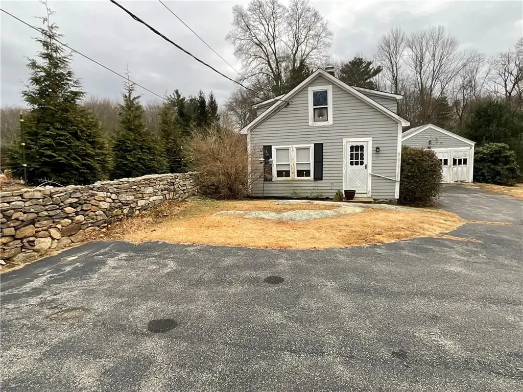 922 924 Plainfield Pike Scituate RI 02857