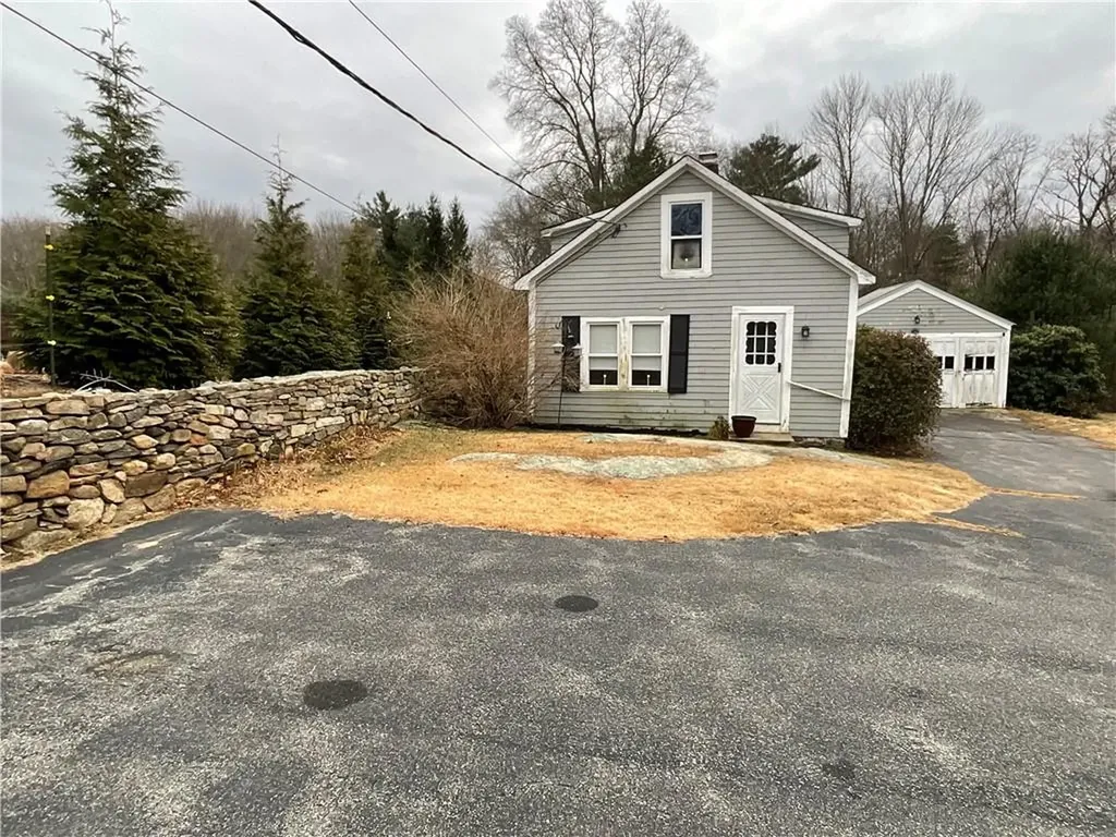 922 924 Plainfield Pike Scituate RI 02857