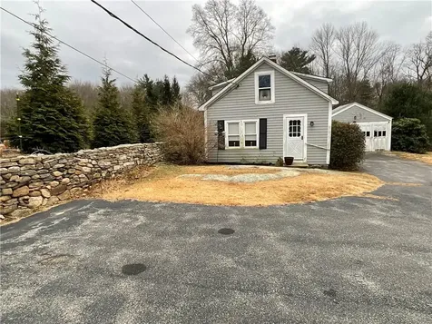 922 924 Plainfield Pike Scituate RI 02857