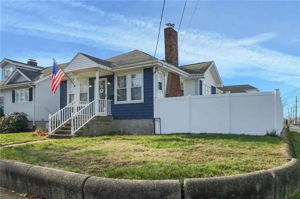 496 Daggett Avenue Pawtucket RI 02861