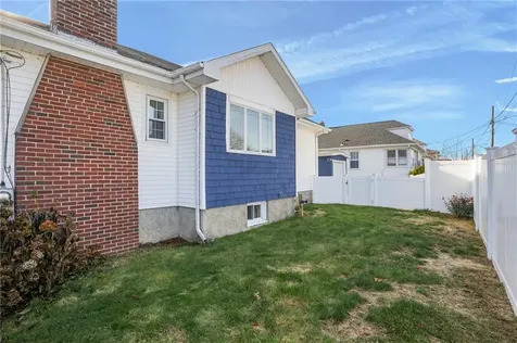 496 Daggett Avenue Pawtucket RI 02861