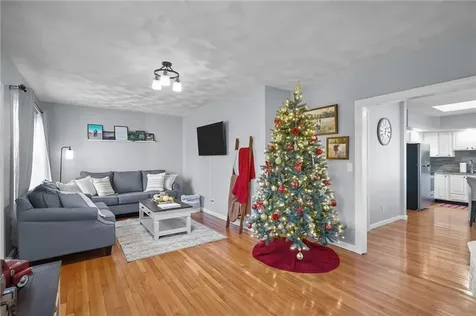 496 Daggett Avenue Pawtucket RI 02861