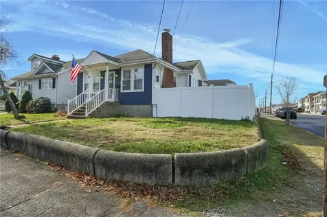 496 Daggett Avenue Pawtucket RI 02861