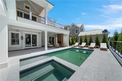 811 Ocean Road Narragansett RI 02882