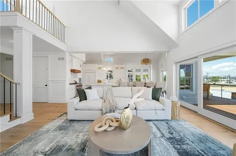 811 Ocean Road Narragansett RI 02882